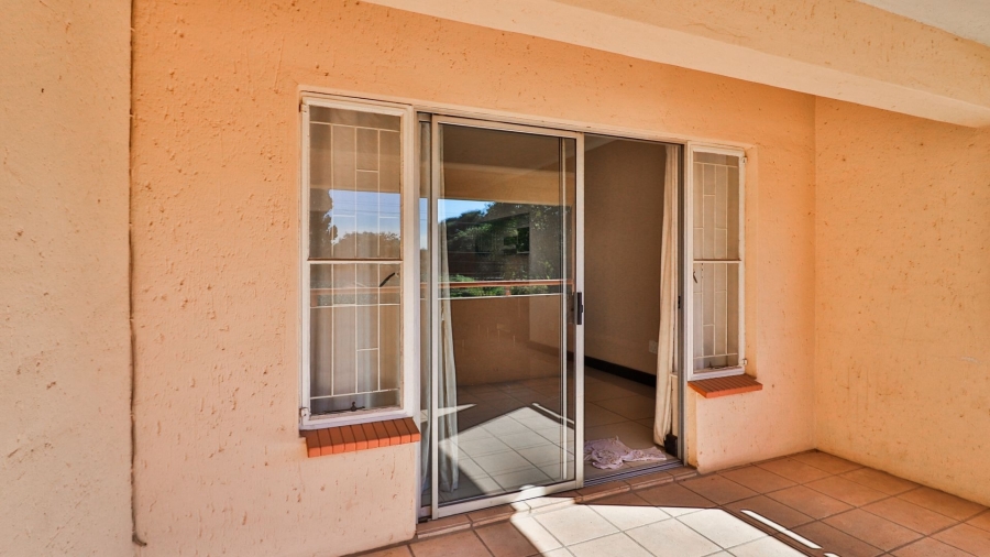2 Bedroom Property for Sale in Klippoortjie Gauteng