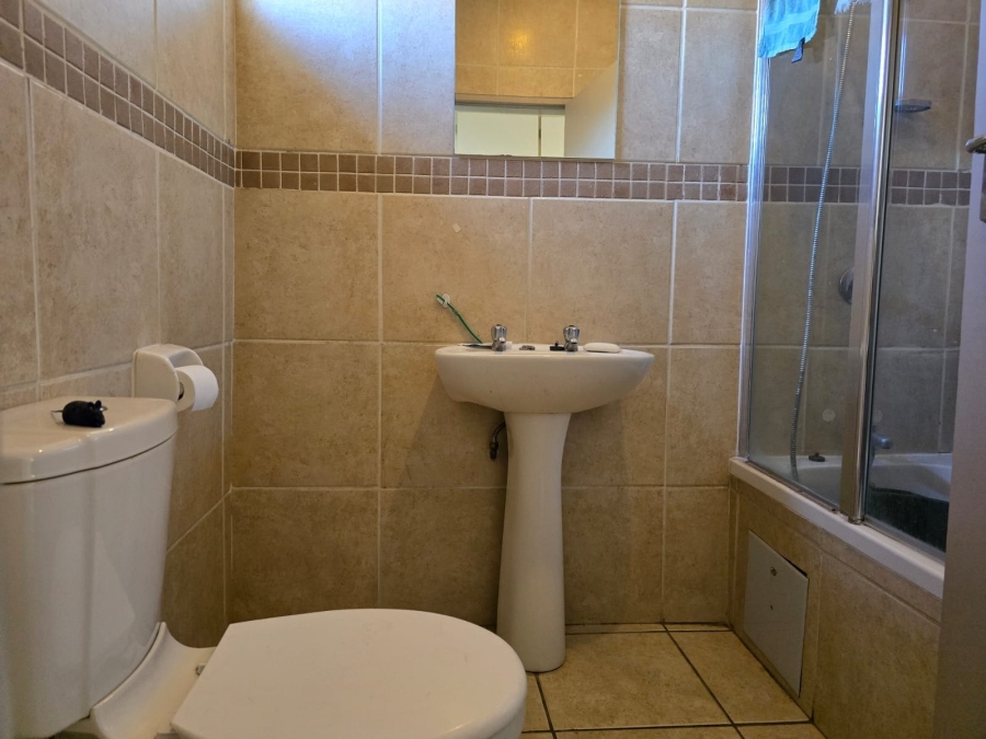 To Let 1 Bedroom Property for Rent in Pomona Gauteng