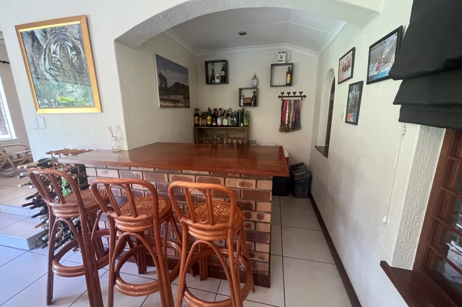 4 Bedroom Property for Sale in Douglasdale Gauteng