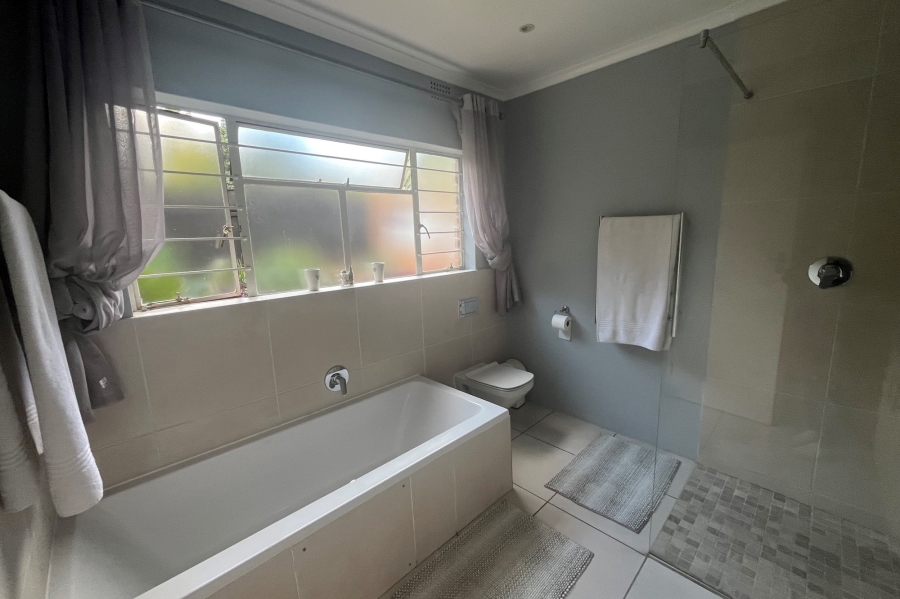 4 Bedroom Property for Sale in Douglasdale Gauteng