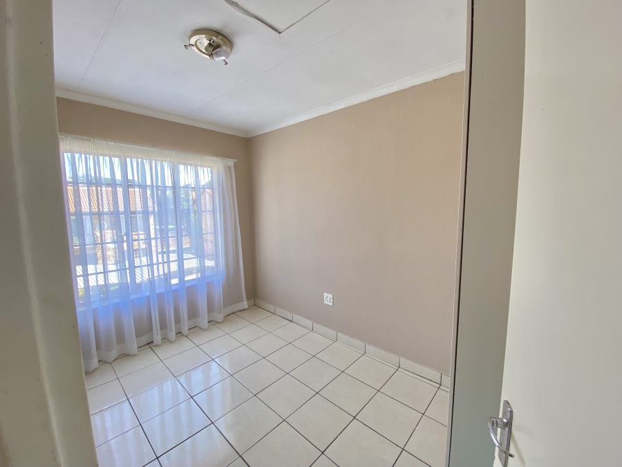 2 Bedroom Property for Sale in Northgate Gauteng