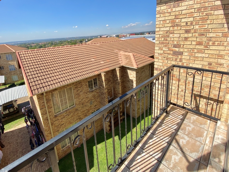 2 Bedroom Property for Sale in Northgate Gauteng