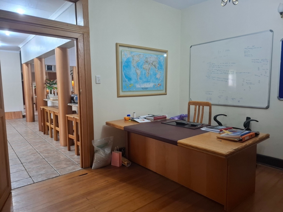 4 Bedroom Property for Sale in Lakefield Gauteng