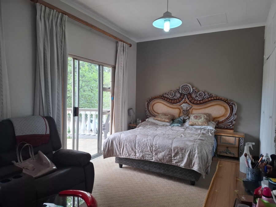 4 Bedroom Property for Sale in Lakefield Gauteng