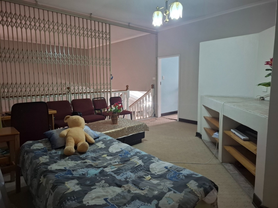 4 Bedroom Property for Sale in Lakefield Gauteng