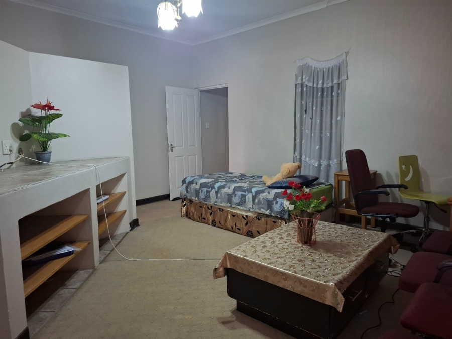 4 Bedroom Property for Sale in Lakefield Gauteng