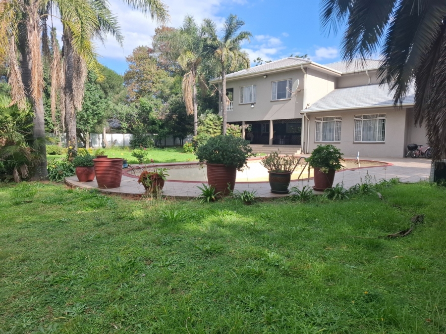 4 Bedroom Property for Sale in Lakefield Gauteng