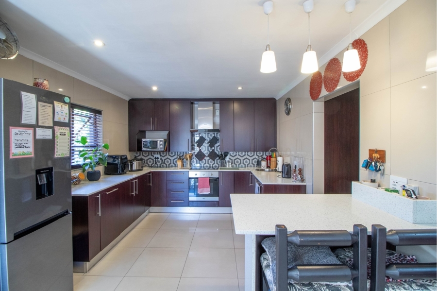 3 Bedroom Property for Sale in Greenstone Hill Gauteng