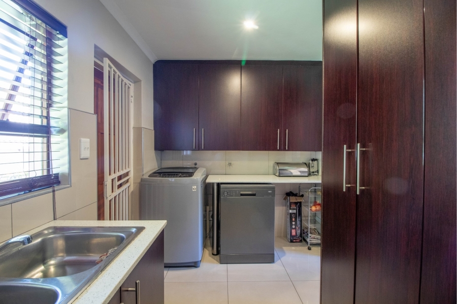 3 Bedroom Property for Sale in Greenstone Hill Gauteng