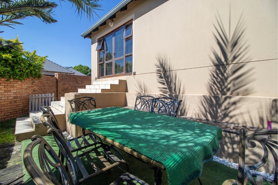 3 Bedroom Property for Sale in Greenstone Hill Gauteng