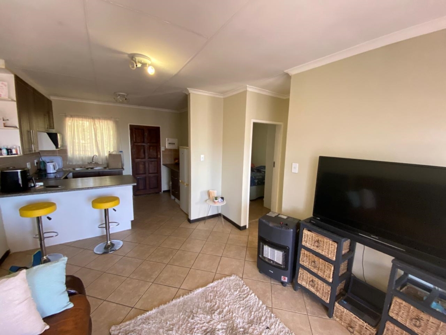 To Let 2 Bedroom Property for Rent in Mooikloof Ridge Gauteng