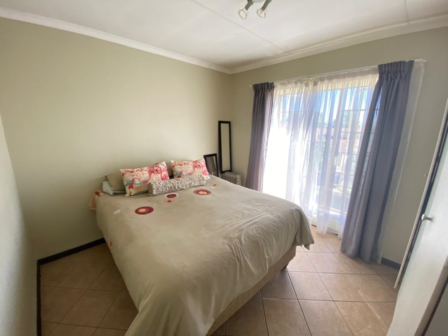 To Let 2 Bedroom Property for Rent in Mooikloof Ridge Gauteng