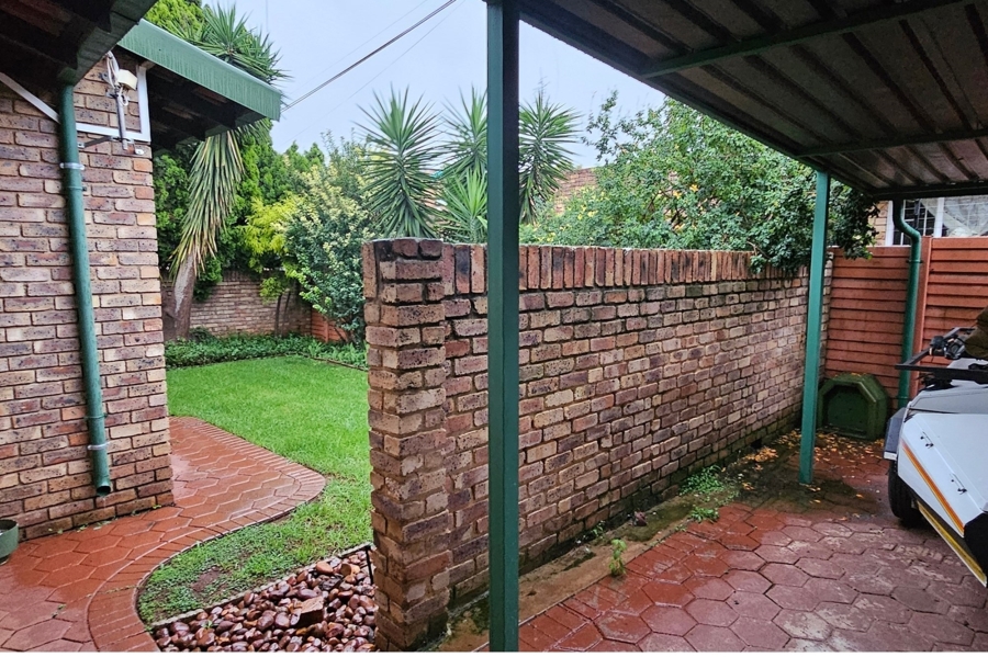 3 Bedroom Property for Sale in Clubview Gauteng