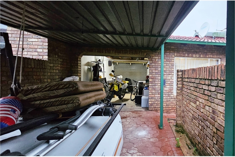 3 Bedroom Property for Sale in Clubview Gauteng
