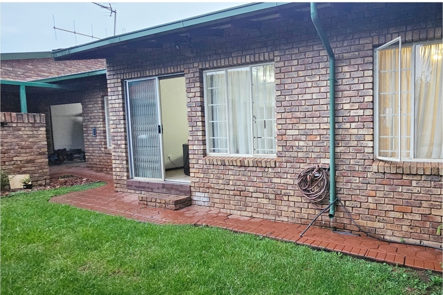 3 Bedroom Property for Sale in Clubview Gauteng