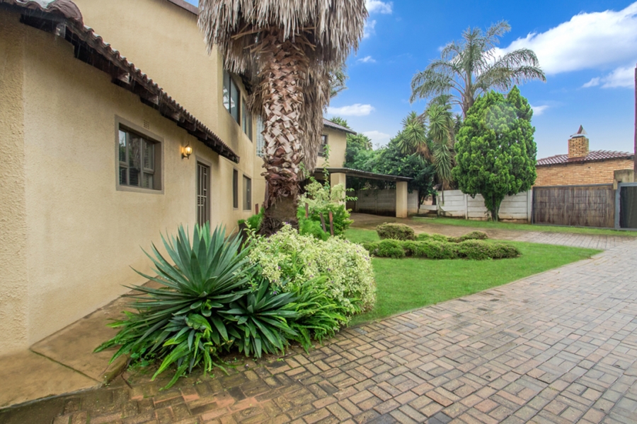 3 Bedroom Property for Sale in Noordheuwel Gauteng