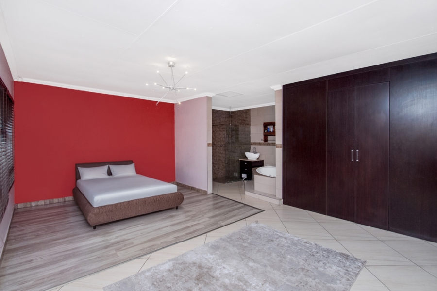 3 Bedroom Property for Sale in Noordheuwel Gauteng