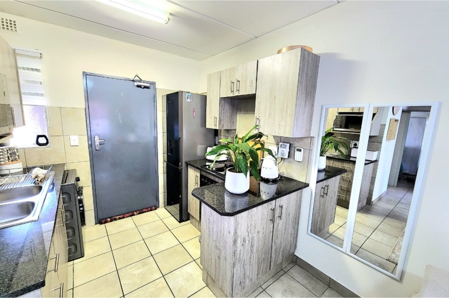 2 Bedroom Property for Sale in Montana Gauteng
