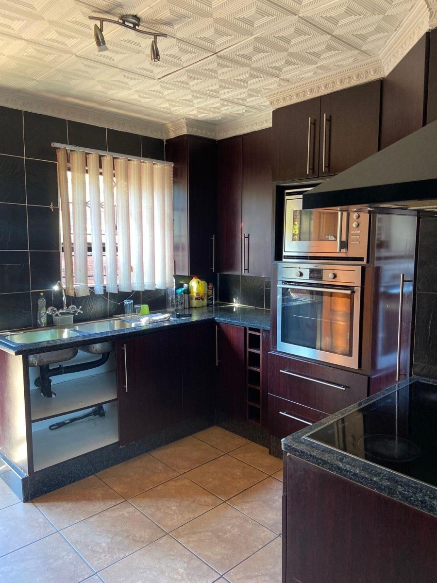 3 Bedroom Property for Sale in Danville Gauteng