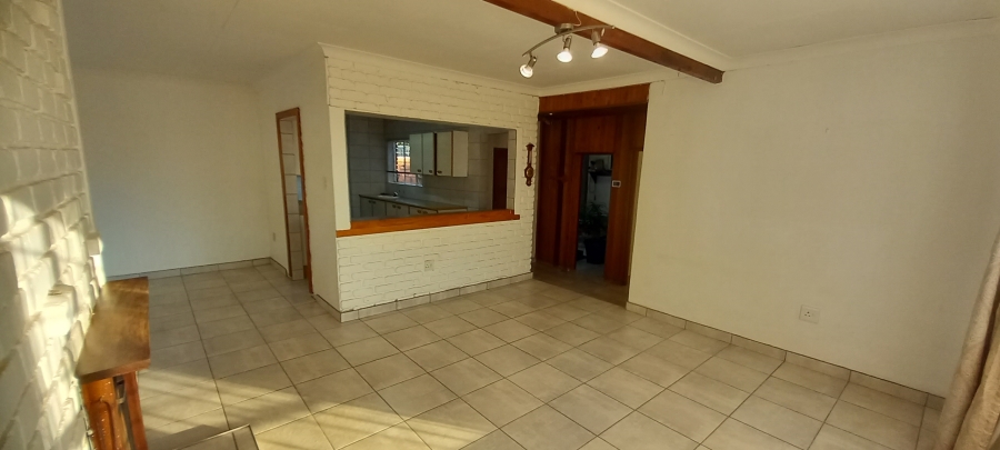 To Let 3 Bedroom Property for Rent in Wilro Park Gauteng
