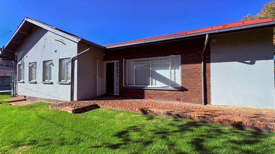 5 Bedroom Property for Sale in Brenthurst Gauteng