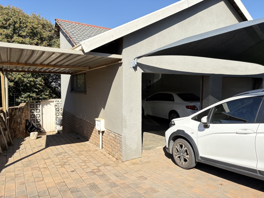 3 Bedroom Property for Sale in Florida Glen Gauteng