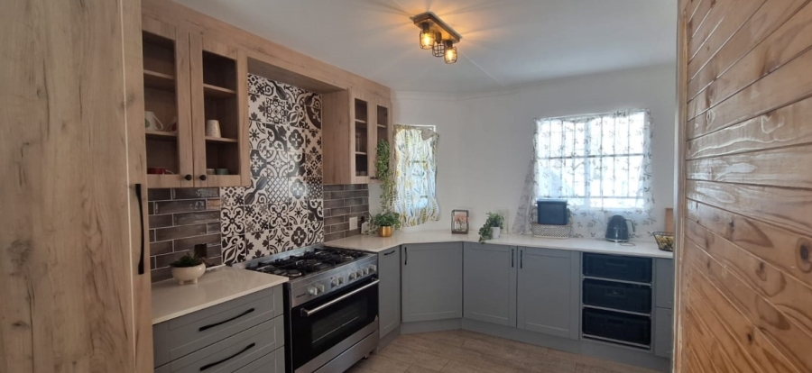 3 Bedroom Property for Sale in Faerie Glen Gauteng