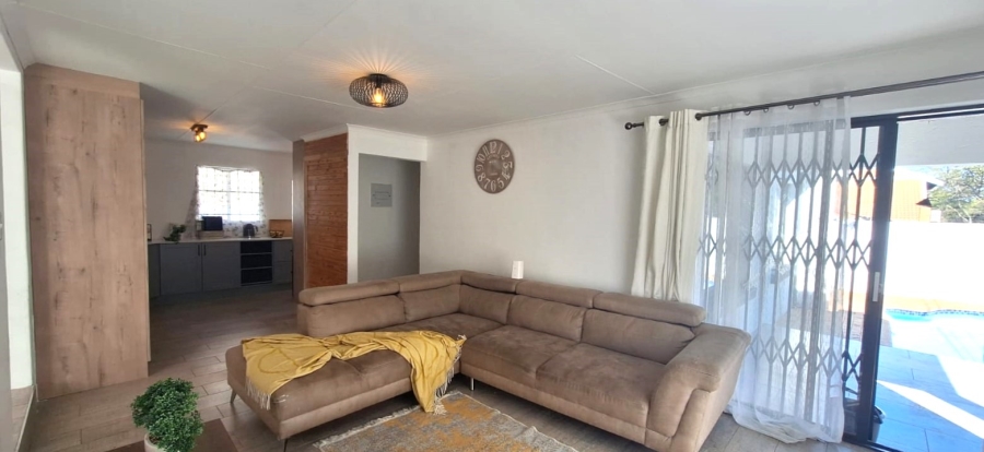 3 Bedroom Property for Sale in Faerie Glen Gauteng