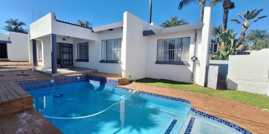3 Bedroom Property for Sale in Faerie Glen Gauteng