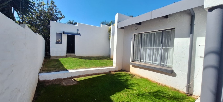 3 Bedroom Property for Sale in Faerie Glen Gauteng