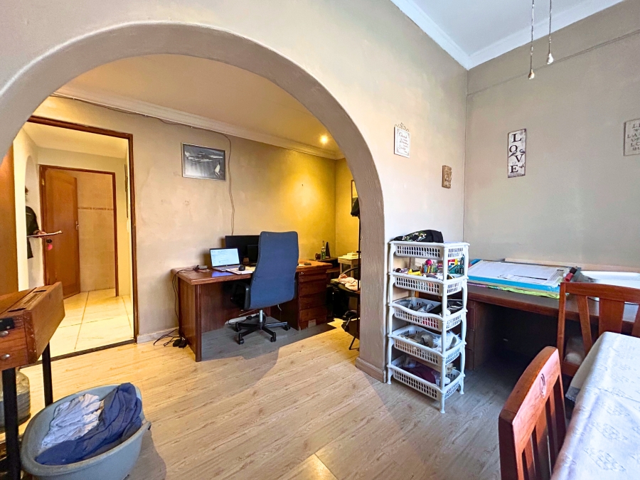 5 Bedroom Property for Sale in Valhalla Gauteng