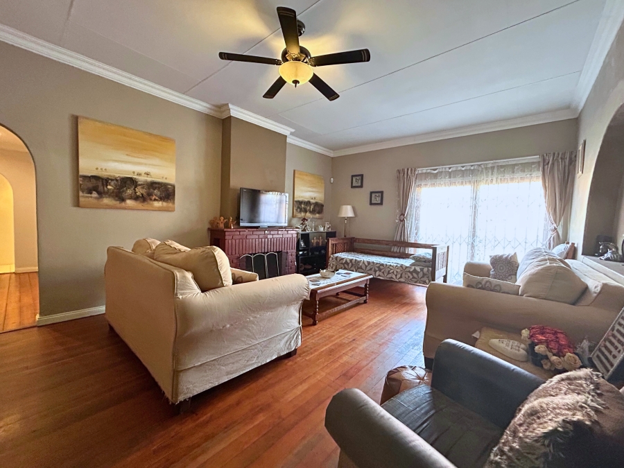 5 Bedroom Property for Sale in Valhalla Gauteng