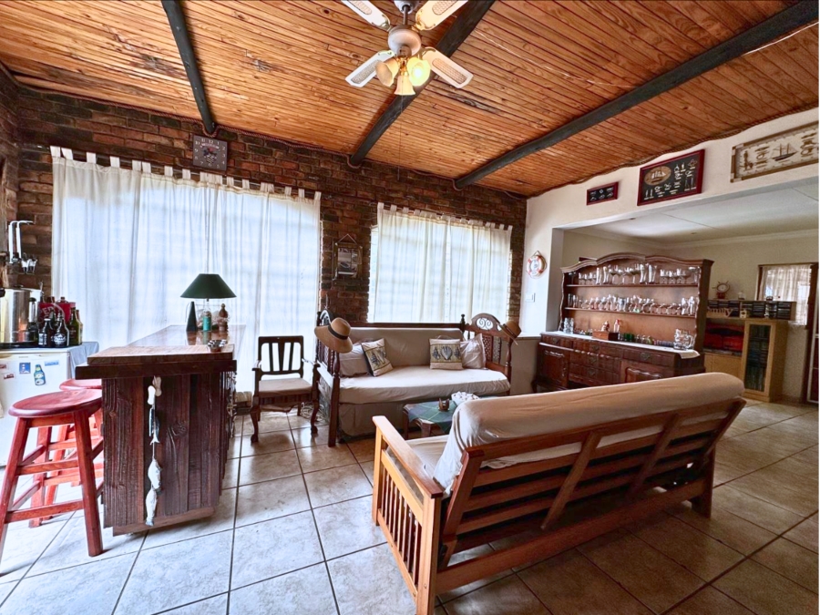 5 Bedroom Property for Sale in Valhalla Gauteng