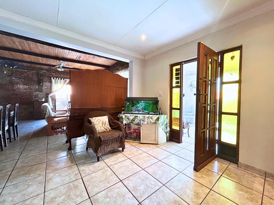 5 Bedroom Property for Sale in Valhalla Gauteng