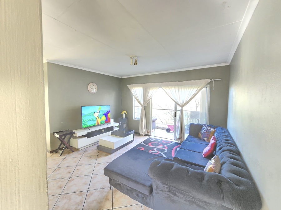 2 Bedroom Property for Sale in Wilgeheuwel Gauteng