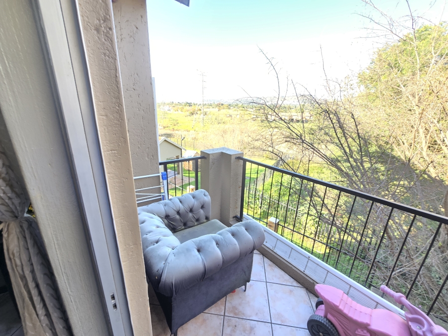 2 Bedroom Property for Sale in Wilgeheuwel Gauteng