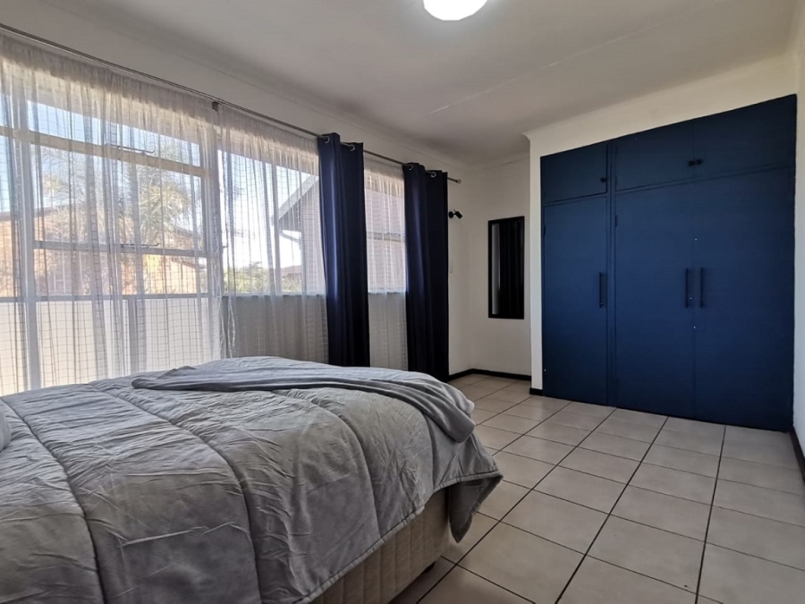 2 Bedroom Property for Sale in Brackenhurst Gauteng