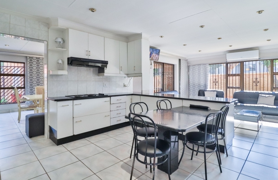 3 Bedroom Property for Sale in Lakefield Gauteng