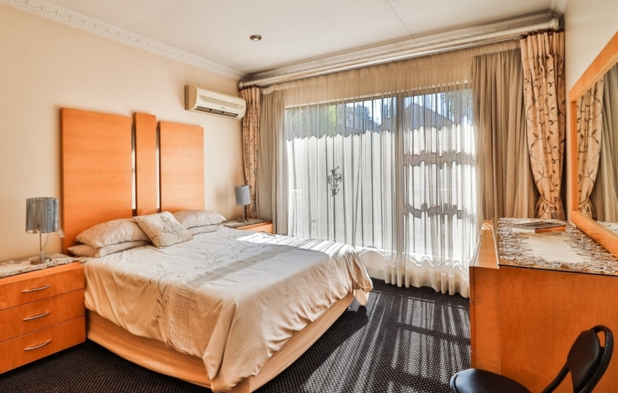 3 Bedroom Property for Sale in Lakefield Gauteng