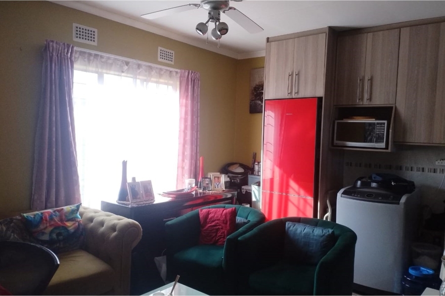 2 Bedroom Property for Sale in Jabulani Gauteng