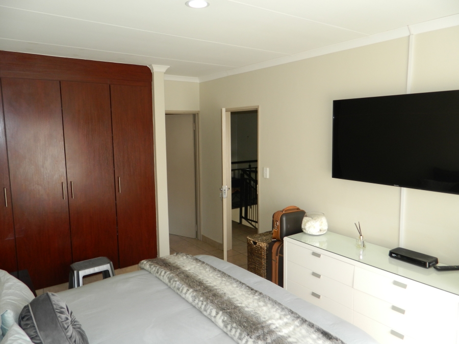 To Let 4 Bedroom Property for Rent in Hazeldean Gauteng