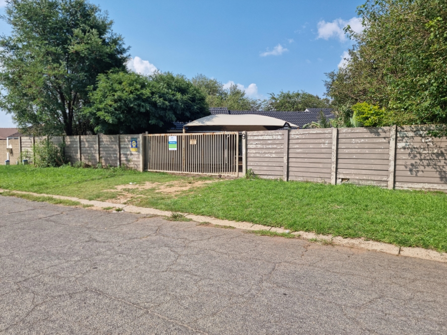 To Let 3 Bedroom Property for Rent in Brakpan North Gauteng