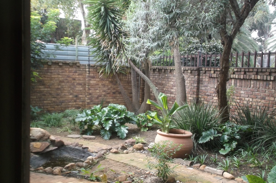 To Let 3 Bedroom Property for Rent in Lakefield Gauteng