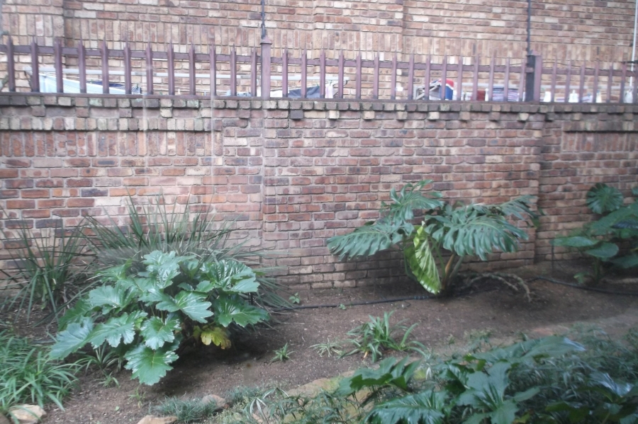 To Let 3 Bedroom Property for Rent in Lakefield Gauteng