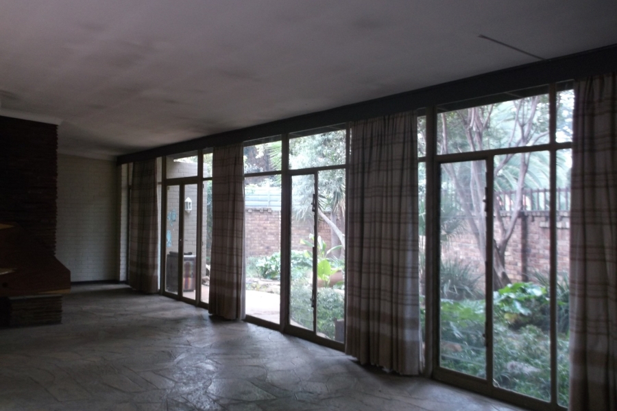 To Let 3 Bedroom Property for Rent in Lakefield Gauteng
