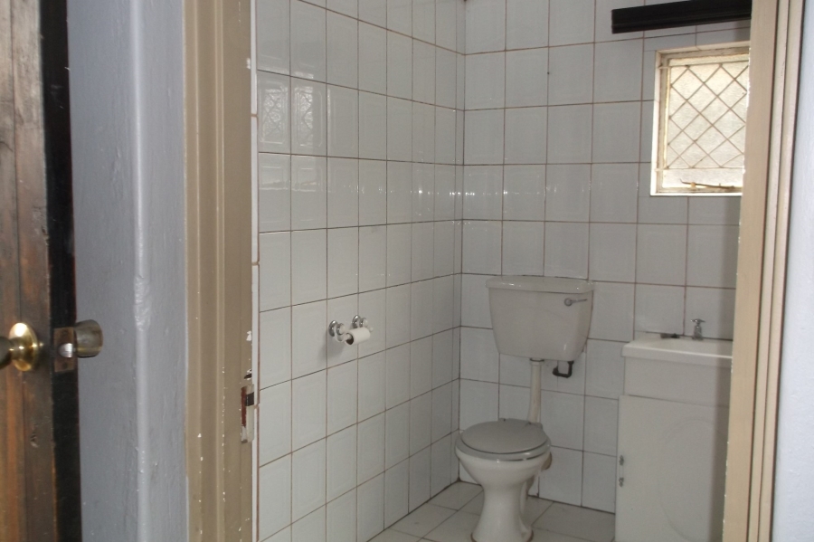 To Let 3 Bedroom Property for Rent in Lakefield Gauteng