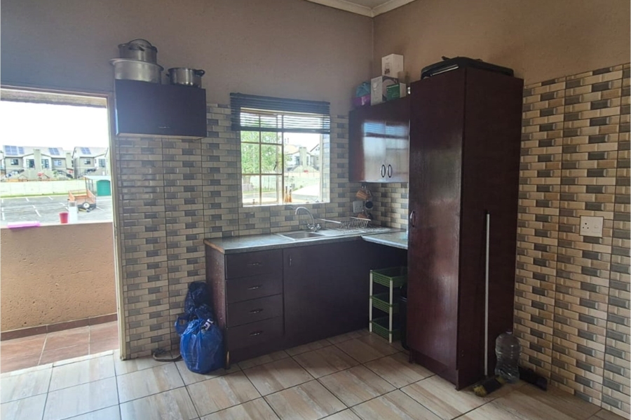 2 Bedroom Property for Sale in Norton Park Gauteng