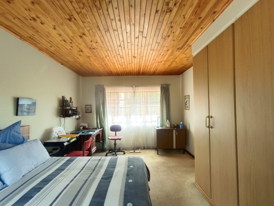 3 Bedroom Property for Sale in Hennopspark Gauteng