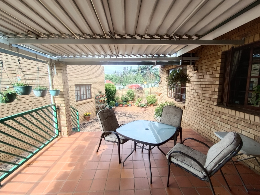 3 Bedroom Property for Sale in Hennopspark Gauteng