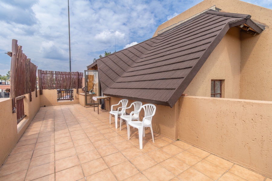 2 Bedroom Property for Sale in Douglasdale Gauteng